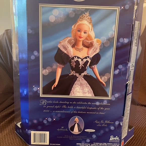 Barbie doll - Picture 12 of 15